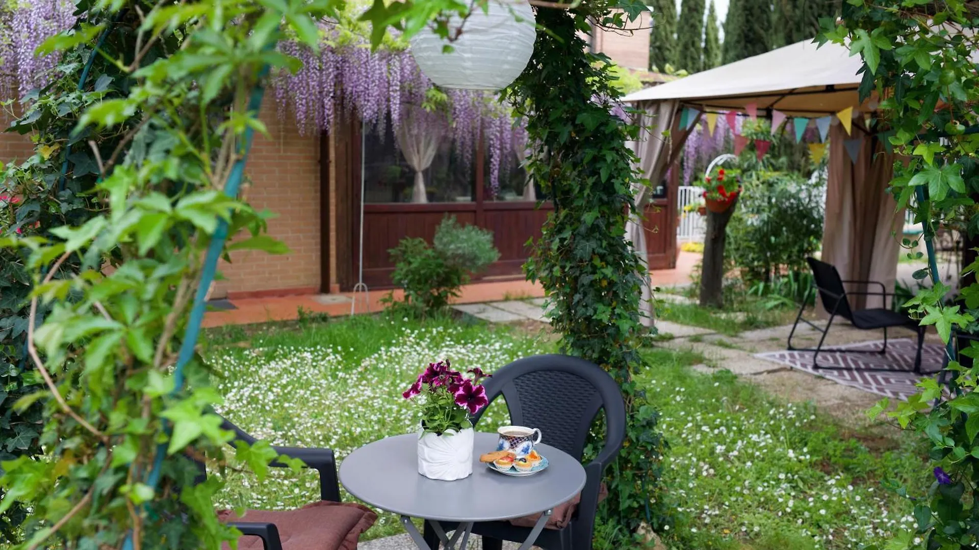 Bed and Breakfast Il Giardino Di Cristina Vagliagli Bed & Breakfast